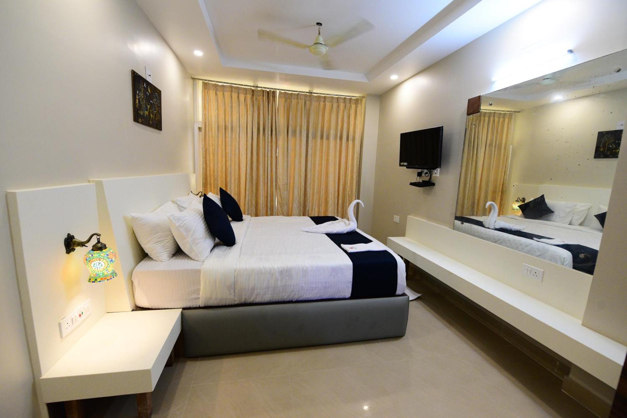 Puri Beach Resort Buitenkant foto