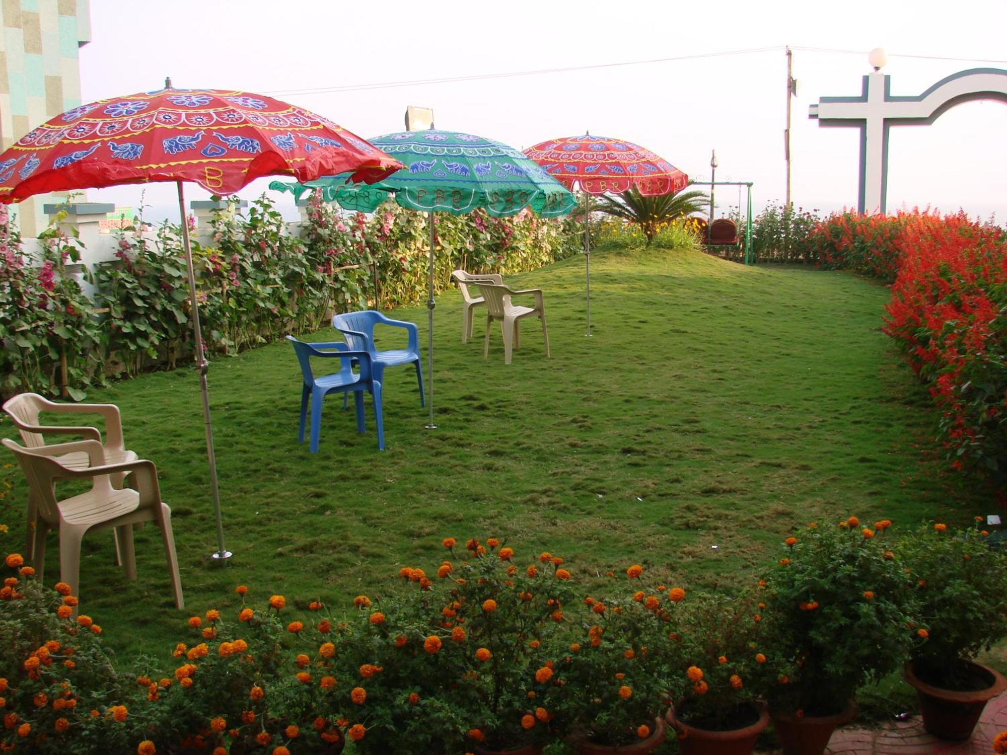 Puri Beach Resort Buitenkant foto