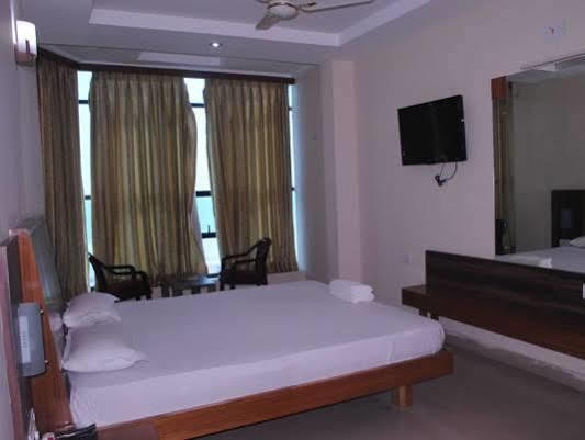 Puri Beach Resort Buitenkant foto